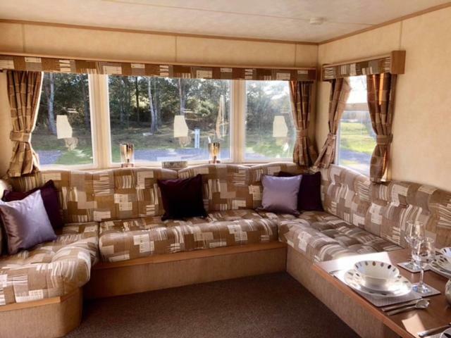 Caravan 50. Nairn Lochloy Holiday Park Exterior photo
